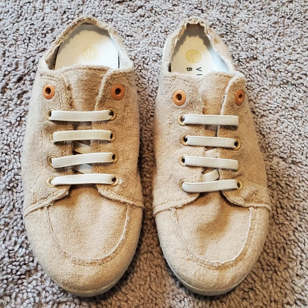 Vionic Beach Tan Terry Cloth Mule Style Sneakers Size 8